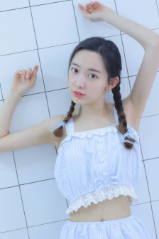 娇妻互换俱乐部呻吟