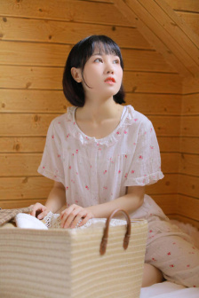 俄罗斯女人与公拘交酡视频